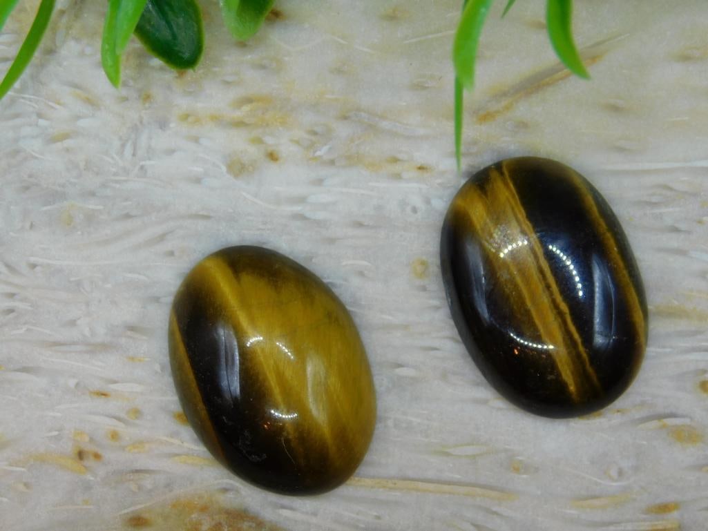 TIGERS EYE CABOCHONS ROCK STONE LAPIDARY SPECIMEN (1 of 5)