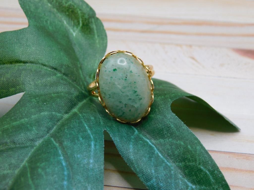 AVENTURINE RING ROCK STONE LAPIDARY SPECIMEN: AVENTURINE RING ROCK STONE LAPIDARY SPECIMEN