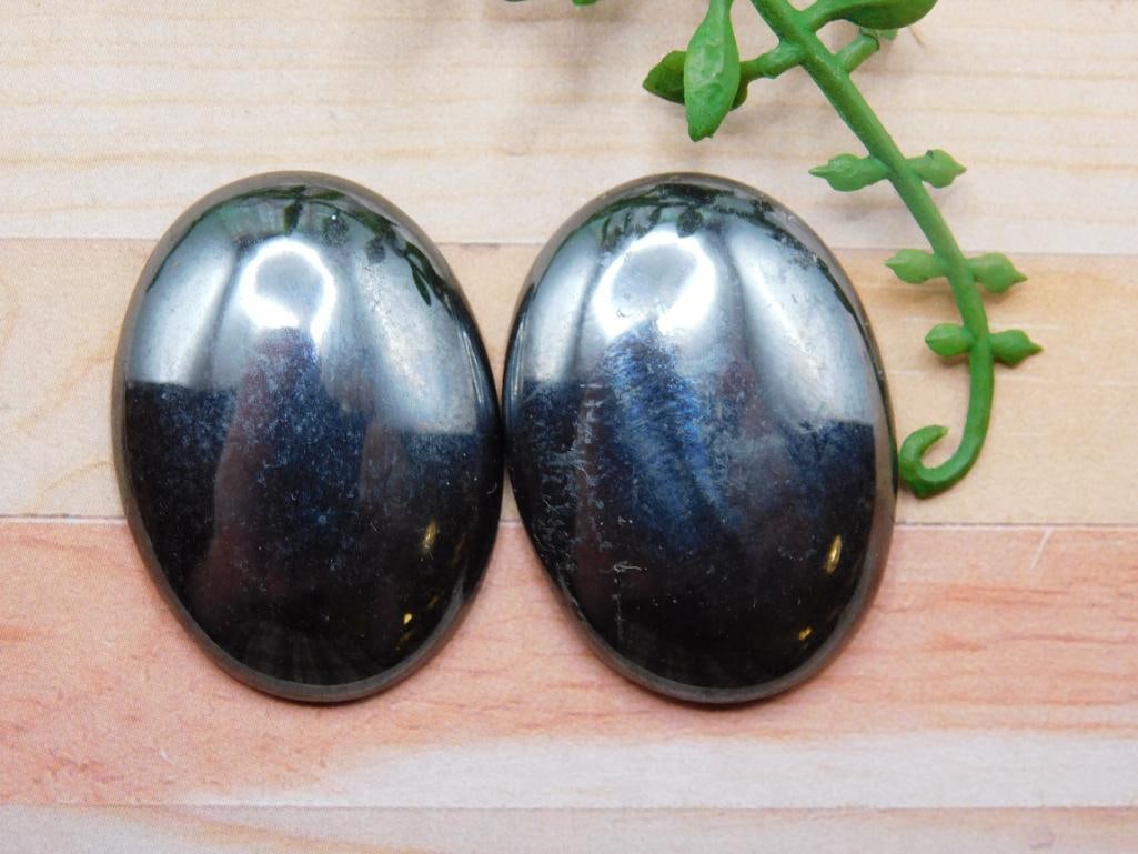 HEMATITE CABOCHONS ROCK STONE LAPIDARY SPECIMEN (1 of 2)
