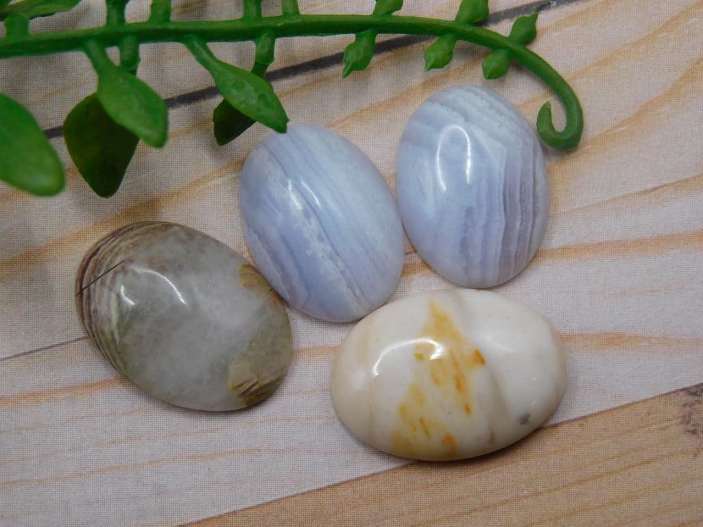 CABOCHONS ROCK STONE LAPIDARY SPECIMEN: CABOCHONS ROCK STONE LAPIDARY SPECIMEN