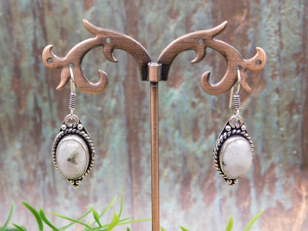 QUARTZ EARRINGS ROCK STONE LAPIDARY SPECIMEN: QUARTZ EARRINGS ROCK STONE LAPIDARY SPECIMEN