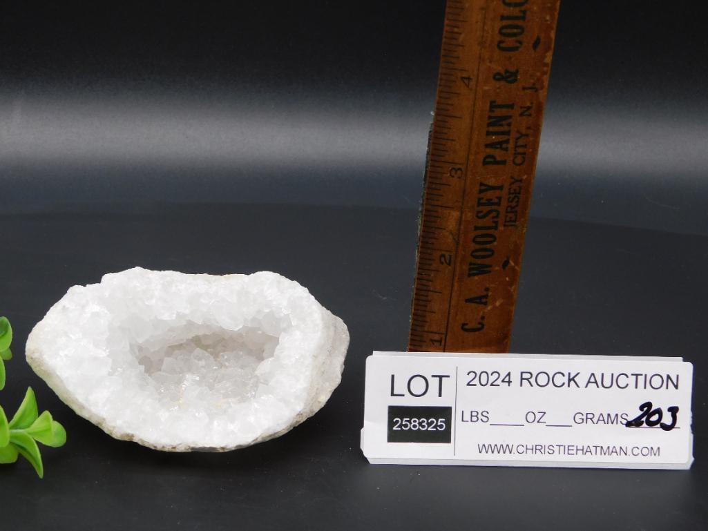 GEODE ROCK STONE LAPIDARY SPECIMEN - 3