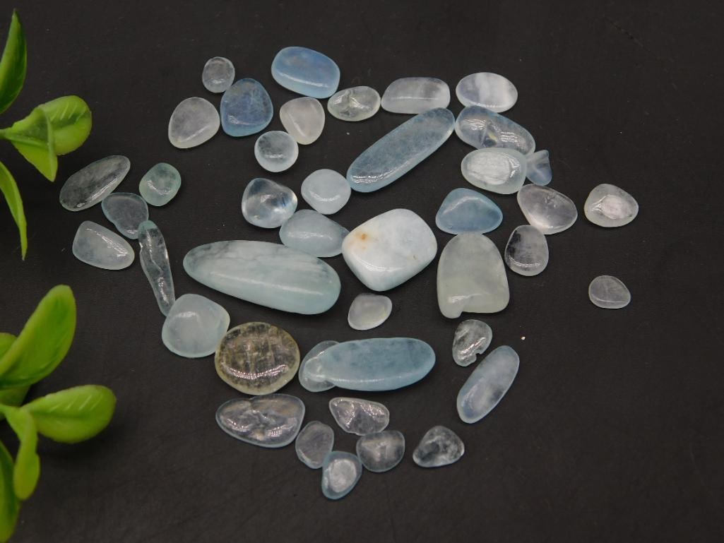 AQUAMARINE ROCK STONE LAPIDARY SPECIMEN: AQUAMARINE ROCK STONE LAPIDARY SPECIMEN
