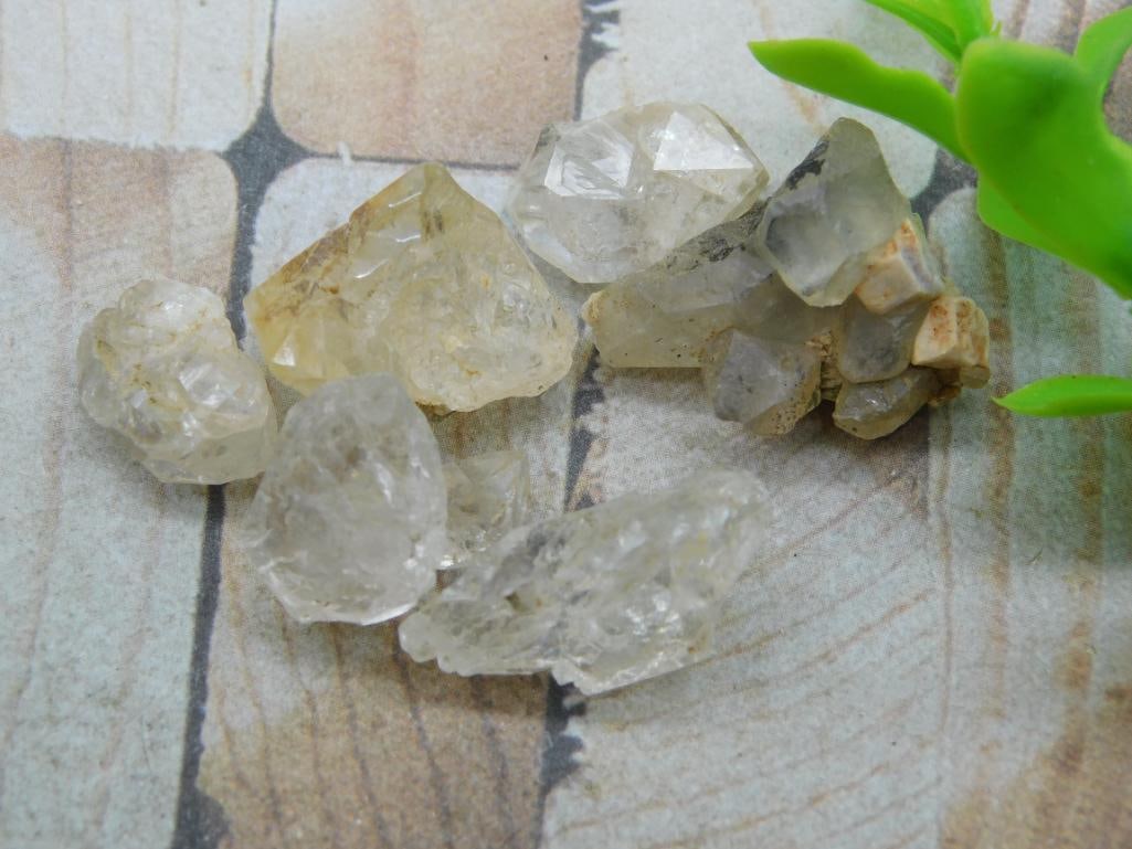 HERKIMER DIAMONDS ROCK STONE LAPIDARY SPECIMEN (1 of 2)