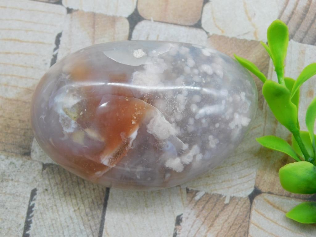 HATMANS FLOWER PETAL AGATE ROCK STONE LAPIDARY SPECIMEN (1 of 2)