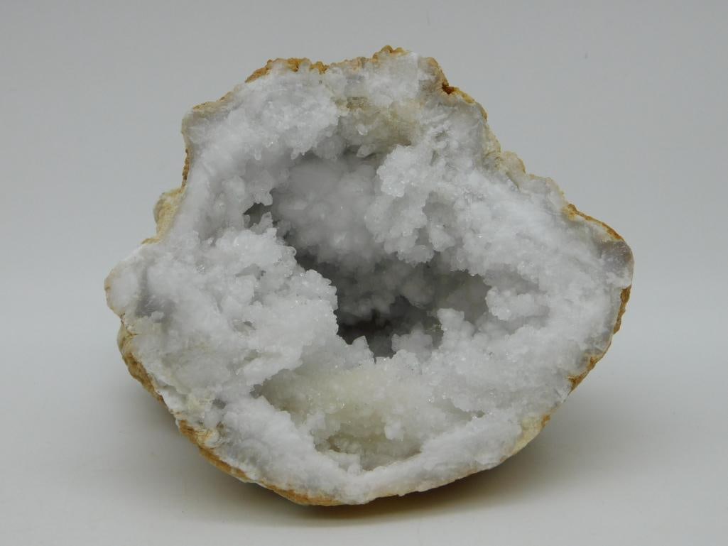 GEODE ROCK STONE LAPIDARY SPECIMEN (1 of 2)