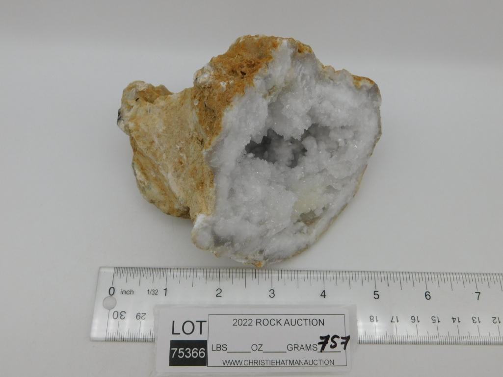 GEODE ROCK STONE LAPIDARY SPECIMEN - 2
