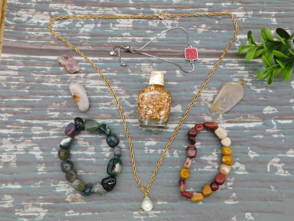 MIXED JEWELRY LOT ROCK STONE LAPIDARY SPECIMEN: MIXED JEWELRY LOT ROCK STONE LAPIDARY SPECIMEN