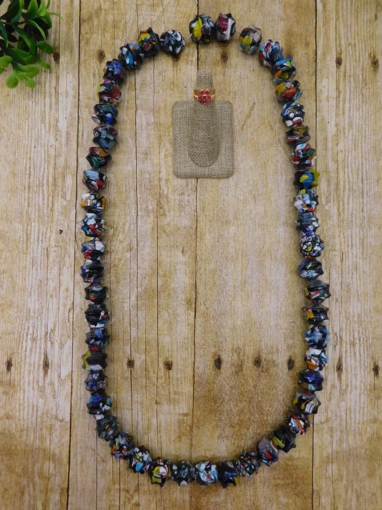 BLACK CANDY BLASS BEADS NECKLACE ROCK STONE LAPIDARY SPECIMEN (1 of 4)