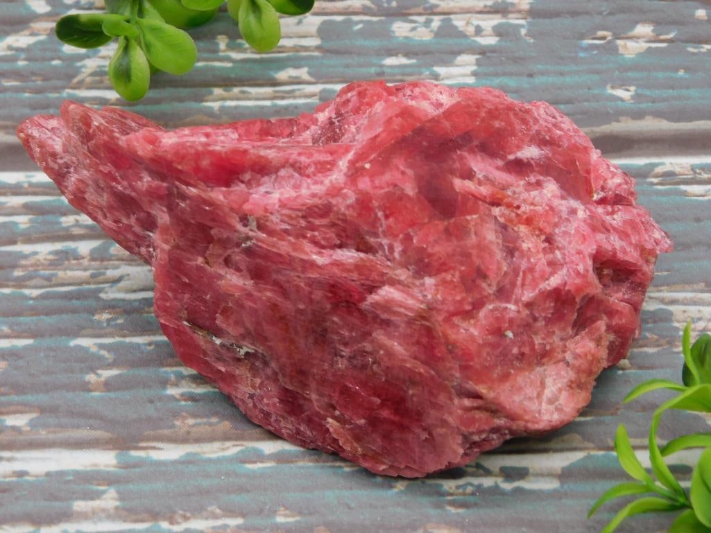 GEM RHODONITE ROCK STONE LAPIDARY SPECIMEN: GEM RHODONITE ROCK STONE LAPIDARY SPECIMEN