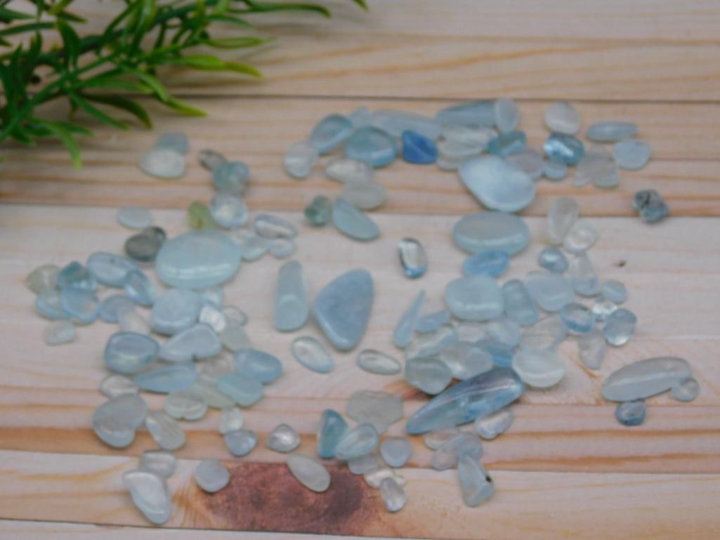 AQUAMARINE ROCK STONE LAPIDARY SPECIMEN: AQUAMARINE ROCK STONE LAPIDARY SPECIMEN