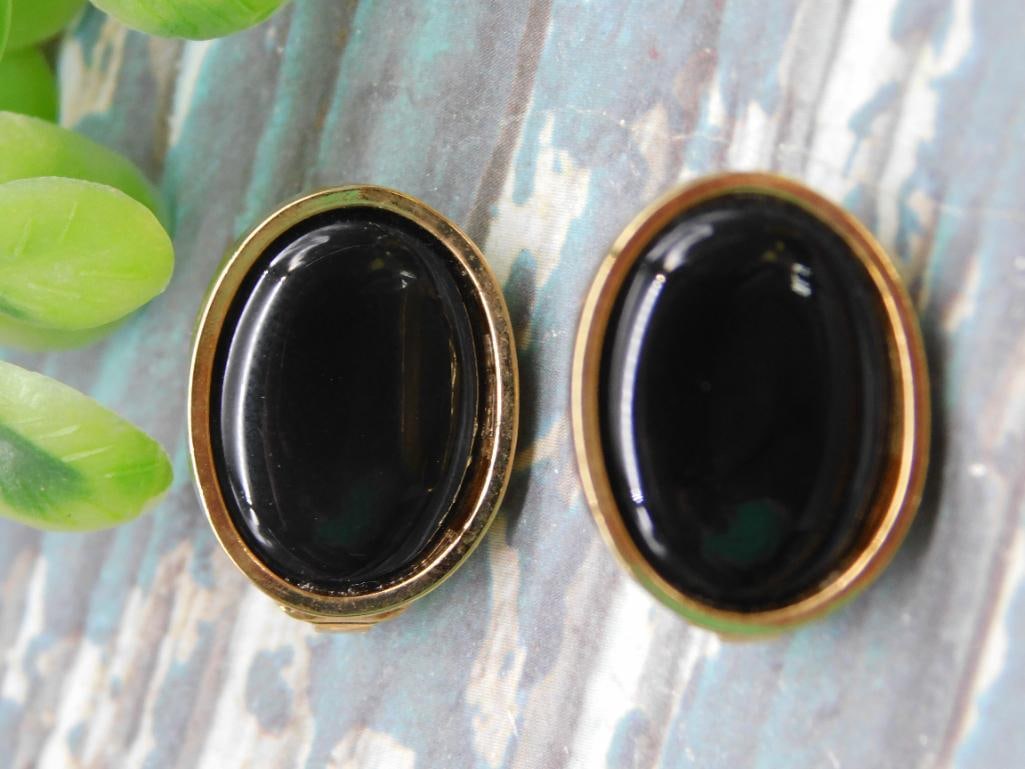 STONE CLIP ON EARRINGS (1 of 2)