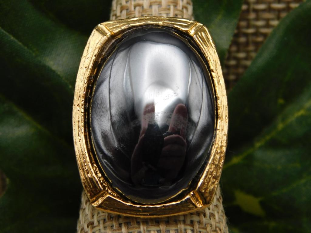 RING ROCK STONE LAPIDARY SPECIMEN: RING ROCK STONE LAPIDARY SPECIMEN