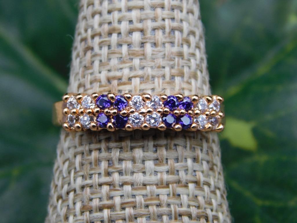 RING ROCK STONE LAPIDARY SPECIMEN: RING ROCK STONE LAPIDARY SPECIMEN