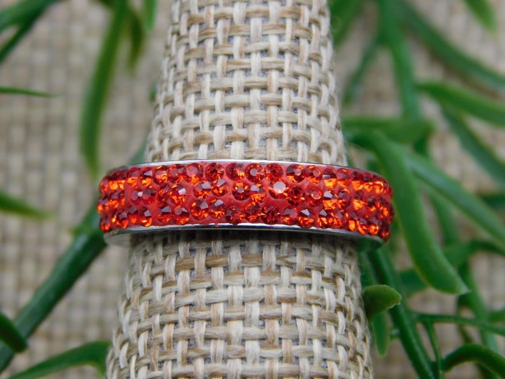 RING ROCK STONE LAPIDARY SPECIMEN: RING ROCK STONE LAPIDARY SPECIMEN