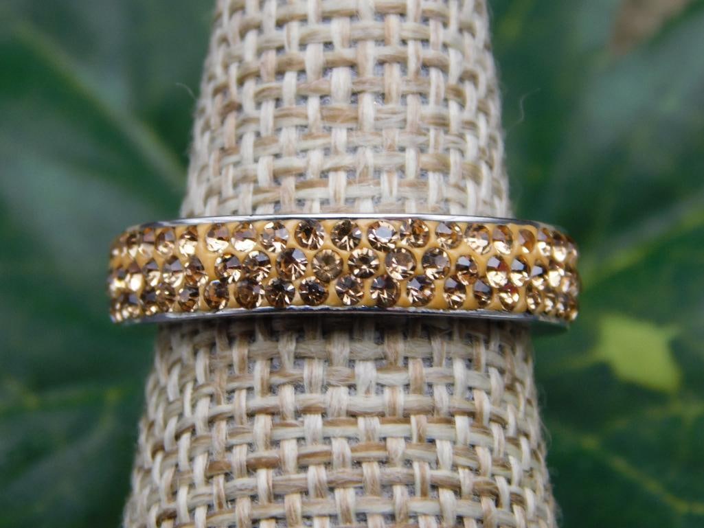 RING ROCK STONE LAPIDARY SPECIMEN: RING ROCK STONE LAPIDARY SPECIMEN