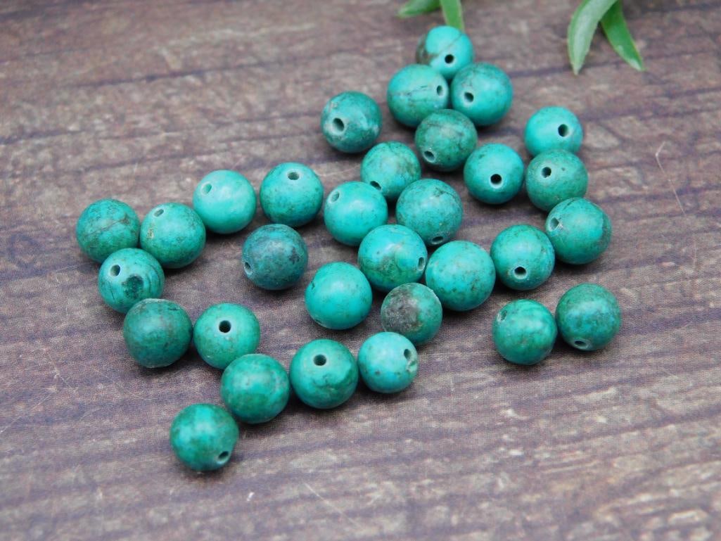 BEADS ROCK STONE LAPIDARY SPECIMEN: BEADS ROCK STONE LAPIDARY SPECIMEN