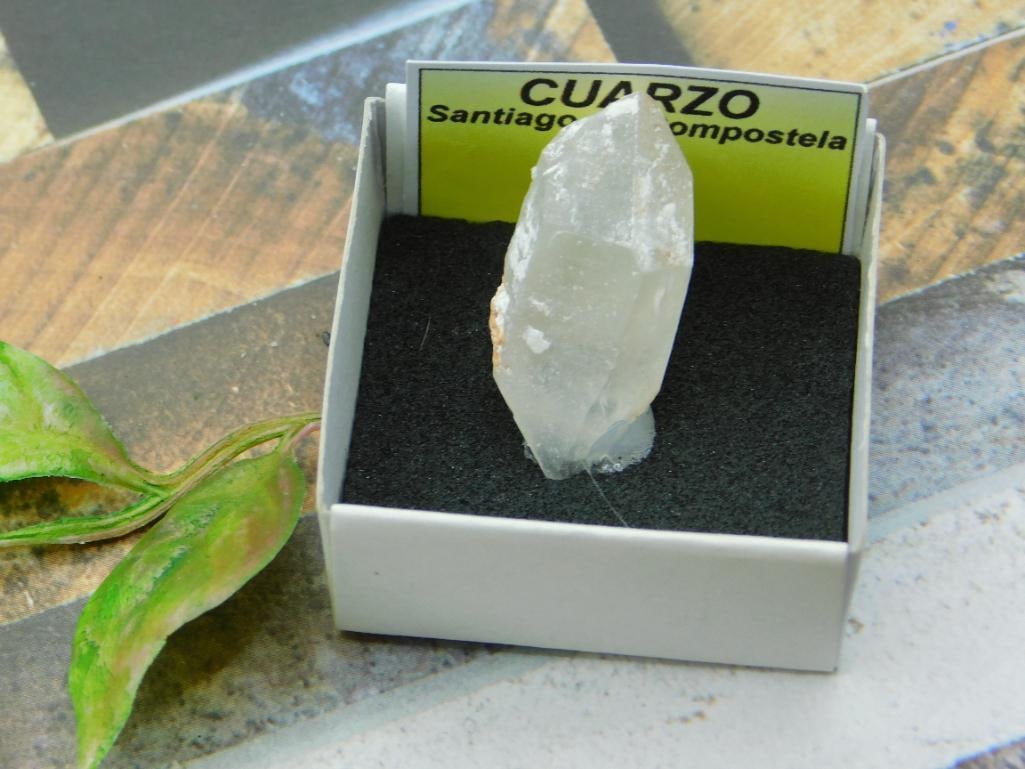 QUARTZ ROCK STONE LAPIDARY SPECIMEN (1 of 2)