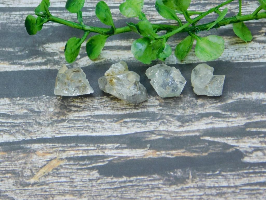 HERKIMER DIAMOND ROCK STONE LAPIDARY SPECIMEN: HERKIMER DIAMOND ROCK STONE LAPIDARY SPECIMEN