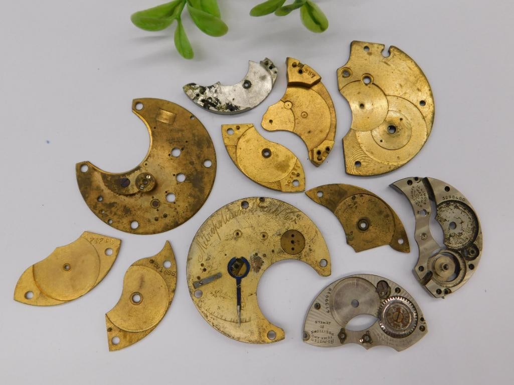 Vintage Watch Movement Plates WATCHMAKER WATCHMAKING TOOLS (1 of 3)