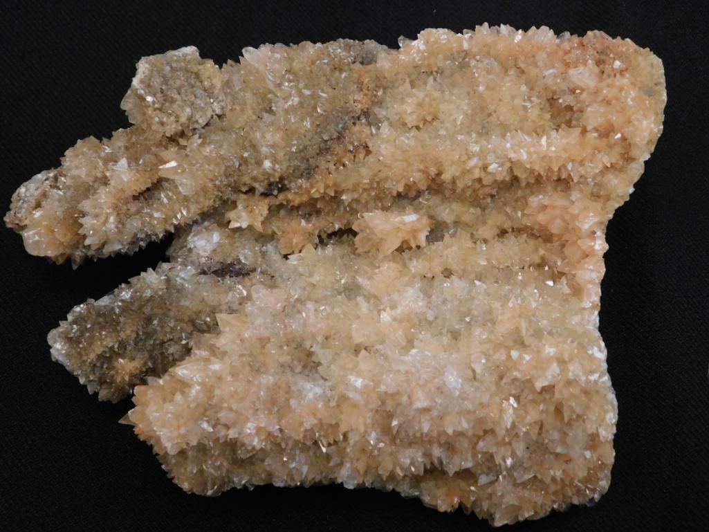 CAVE CRYSTAL ROCK STONE LAPIDARY SPECIMEN (1 of 2)