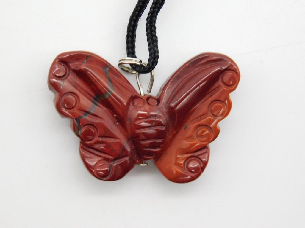 RED JASPER BUTTERFLY PENDANT ROCK STONE LAPIDARY SPECIMEN (1 of 2)