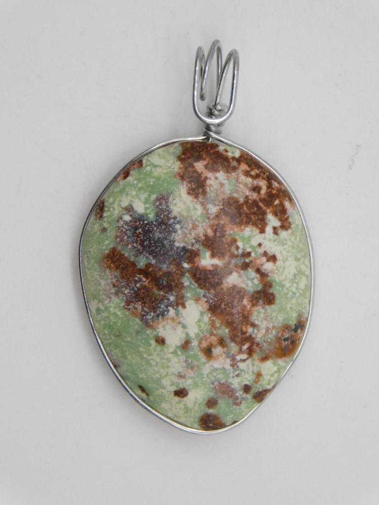 CHRYSOPRASE PENDANT ROCK STONE LAPIDARY SPECIMEN (1 of 2)