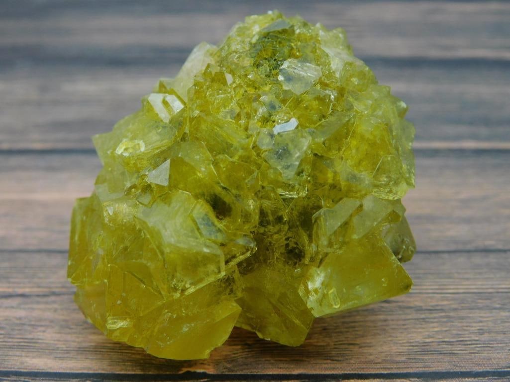 YELLOW ALUM ROCK STONE LAPIDARY SPECIMEN (1 of 2)