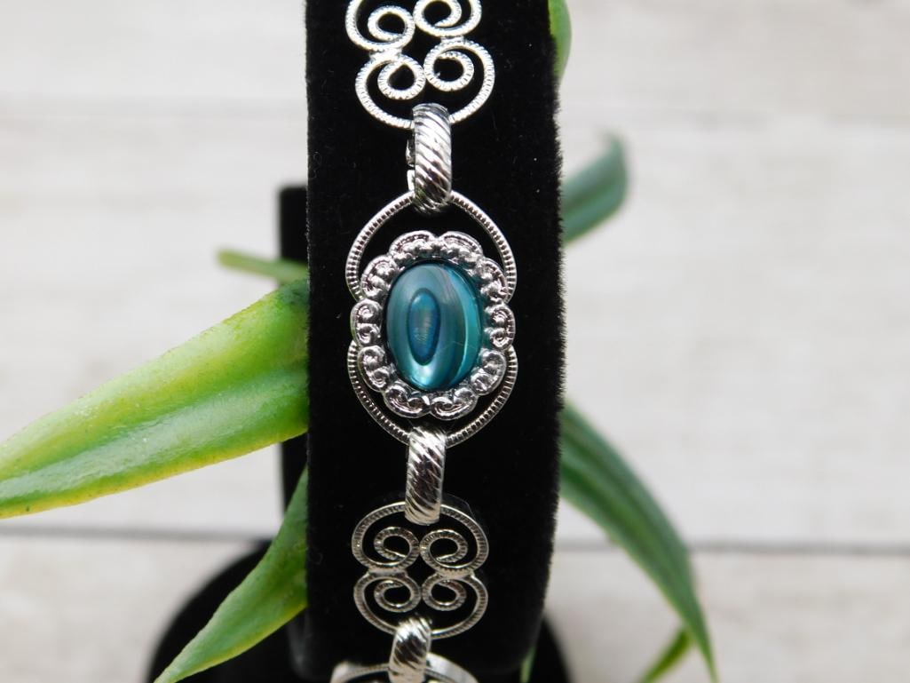 ABALONE STONE BRACELET ROCK STONE LAPIDARY SPECIMEN (1 of 2)