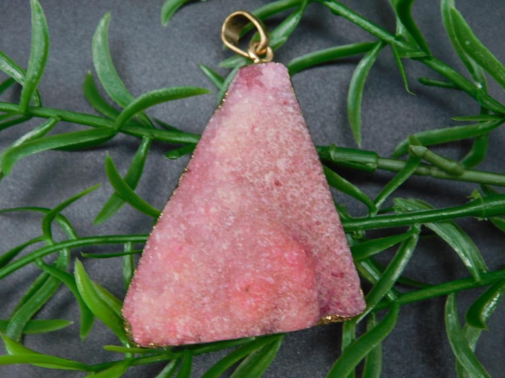 DRUZY QUARTZ PENDANT ROCK STONE LAPIDARY SPECIMEN (1 of 2)