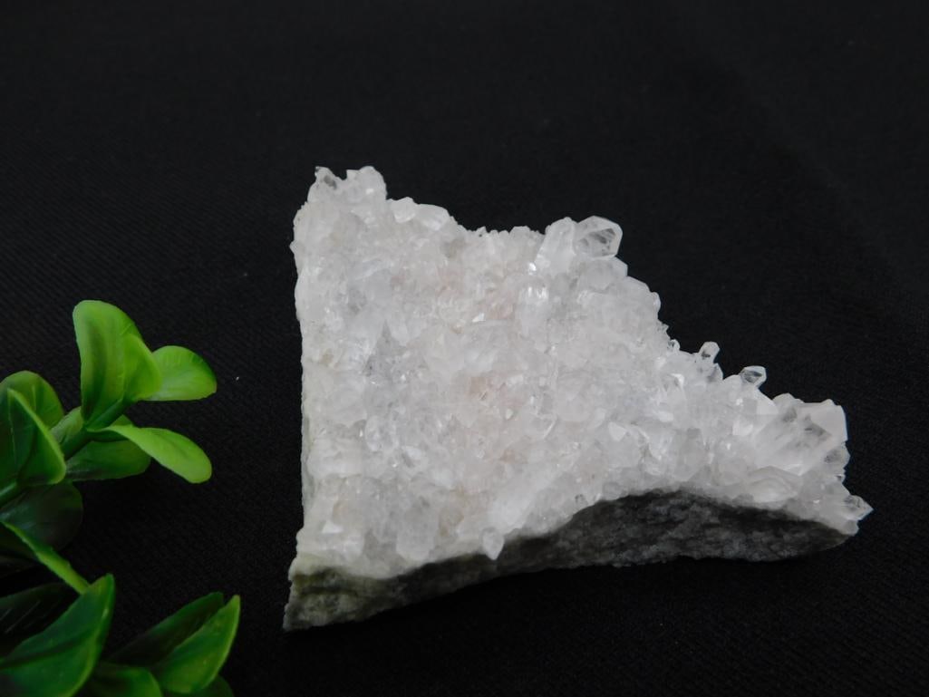 QUARTZ ROCK STONE LAPIDARY SPECIMEN: QUARTZ ROCK STONE LAPIDARY SPECIMEN