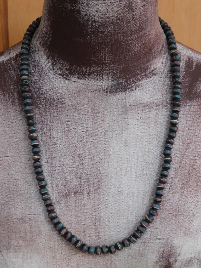 AFRICAN TRADE BEADS ROCK STONE LAPIDARY SPECIMEN: AFRICAN TRADE BEADS ROCK STONE LAPIDARY SPECIMEN