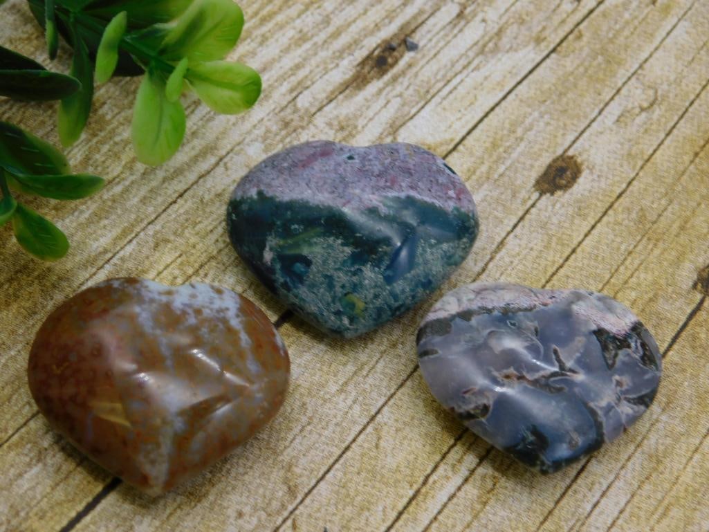 MIXED STONE HEARTS ROCK STONE LAPIDARY SPECIMEN: MIXED STONE HEARTS ROCK STONE LAPIDARY SPECIMEN