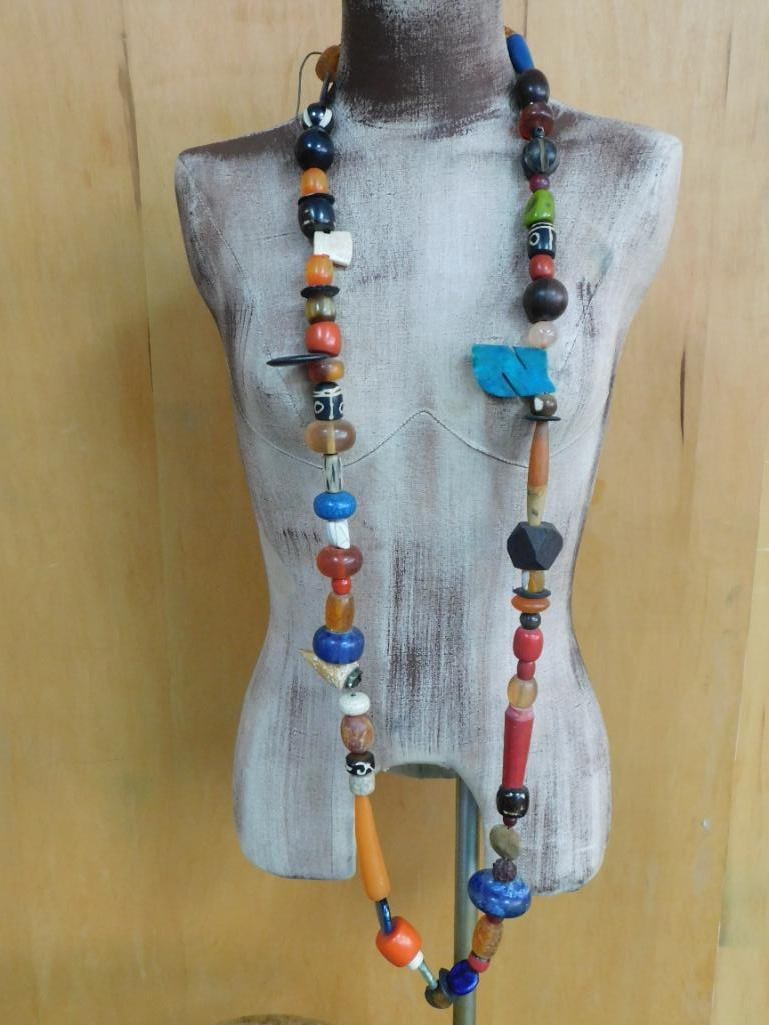 ORNAMENTAL AFRICAN TRADE BEAD NECKLACE ROCK STONE LAPIDARY SPECIMEN (1 of 6)