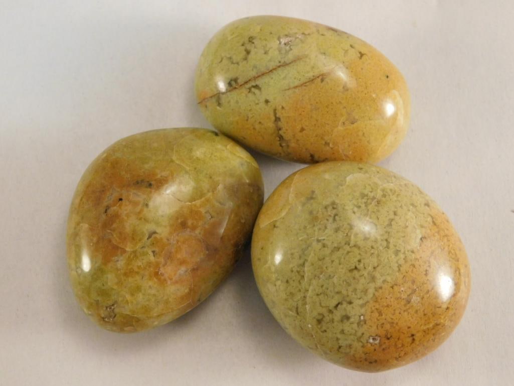 ROCK STONE LAPIDARY SPECIMEN (1 of 2)