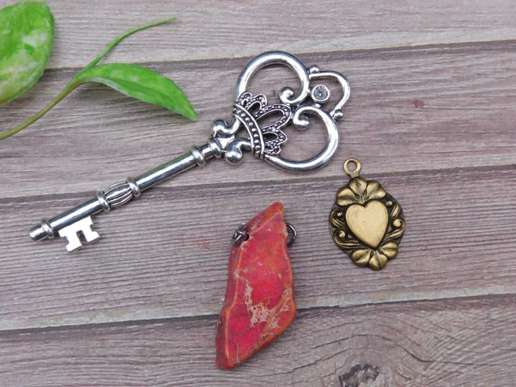 Decorative Key, Stone Pendant, and Heart Ornament Set (1 of 2)