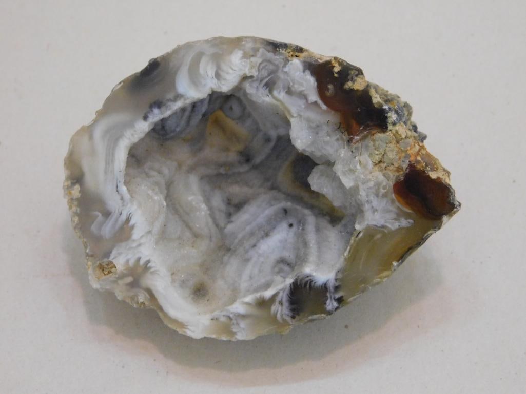 GEODE ROCK STONE LAPIDARY SPECIMEN - 2