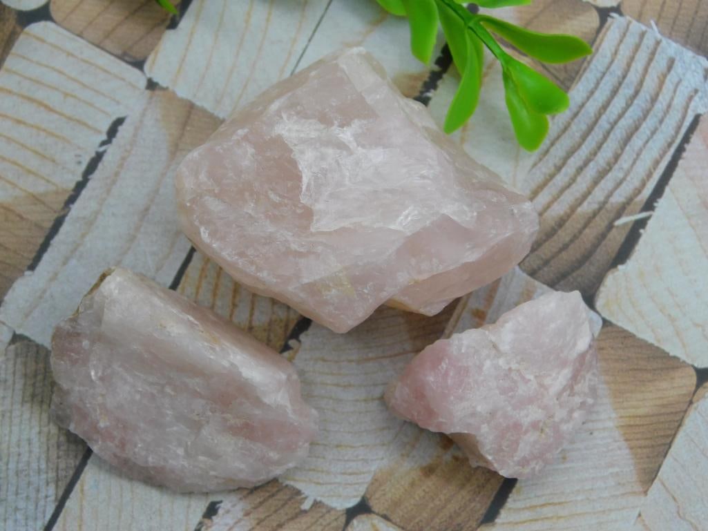 ROSE QUARTZ ROCK STONE LAPIDARY SPECIMEN (1 of 2)