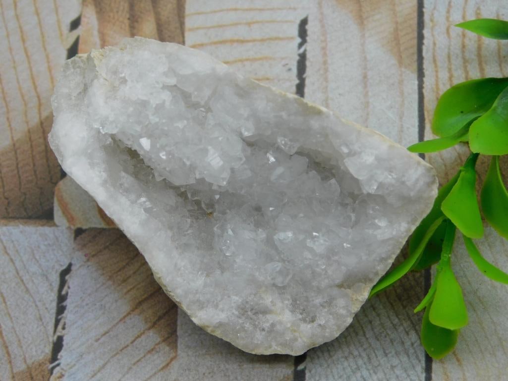 GEODE ROCK STONE LAPIDARY SPECIMEN (1 of 2)