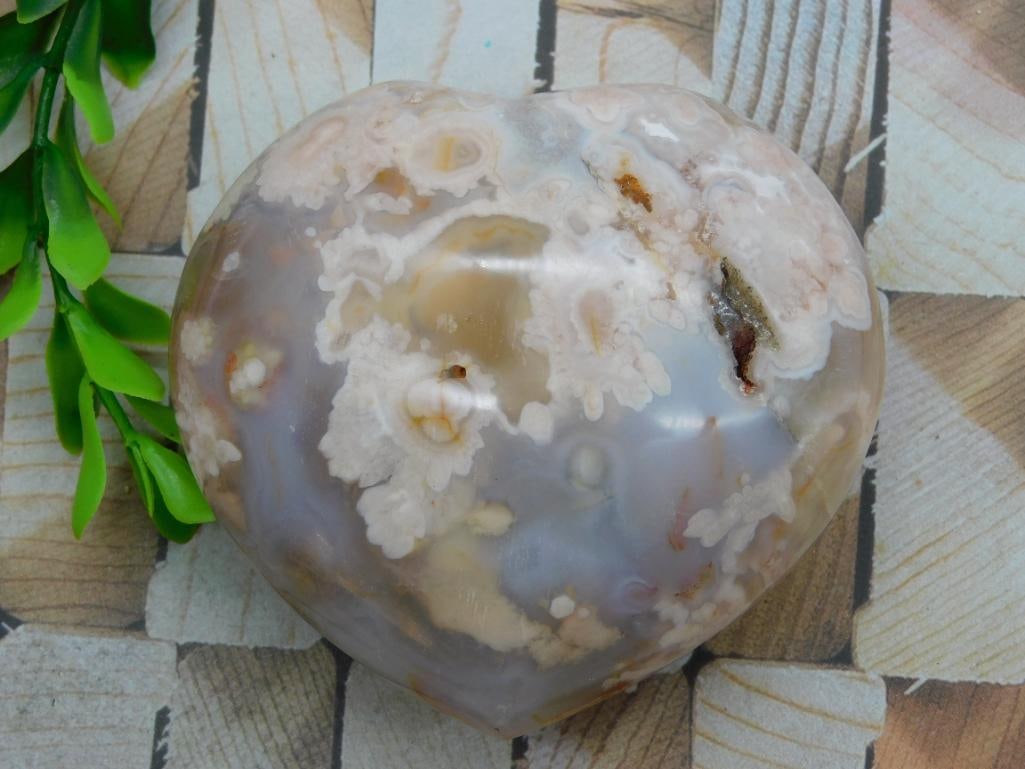 HATMANS FLOWER PETAL AGATE ROCK STONE LAPIDARY SPECIMEN (1 of 2)