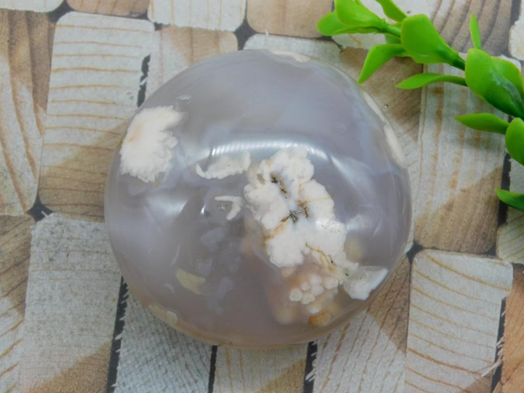 HATMANS FLOWER PETAL AGATE ROCK STONE LAPIDARY SPECIMEN (1 of 2)