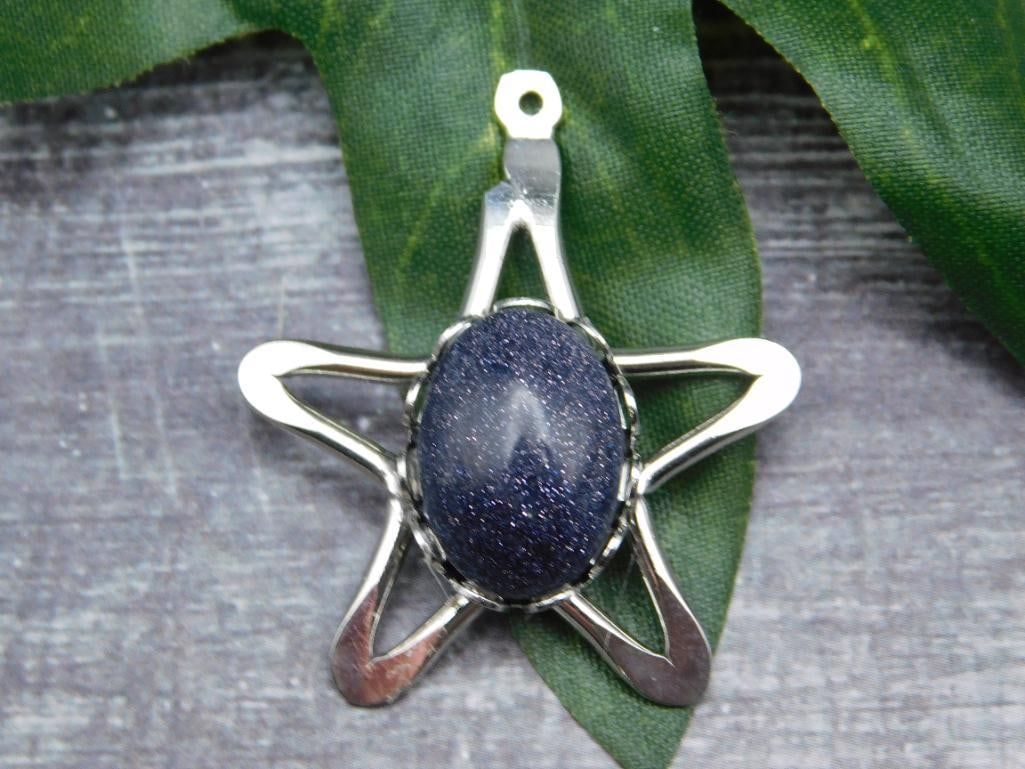 BLUE GOLDSTONE STAR PENDANT ROCK STONE LAPIDARY SPECIMEN: BLUE GOLDSTONE STAR PENDANT ROCK STONE LAPIDARY SPECIMEN