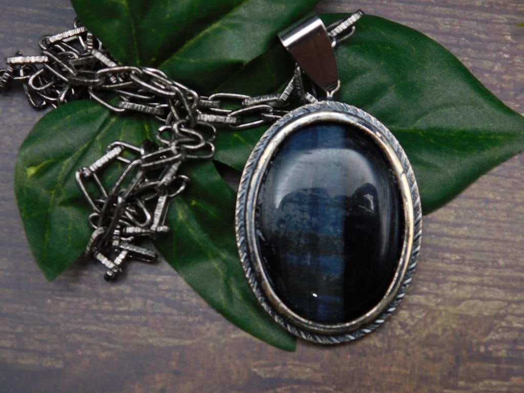 FASHION JEWELRY: FASHION JEWELRY