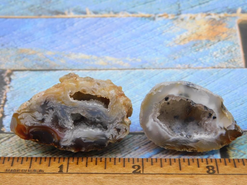 GEODE ROCK STONE LAPIDARY SPECIMEN - 3