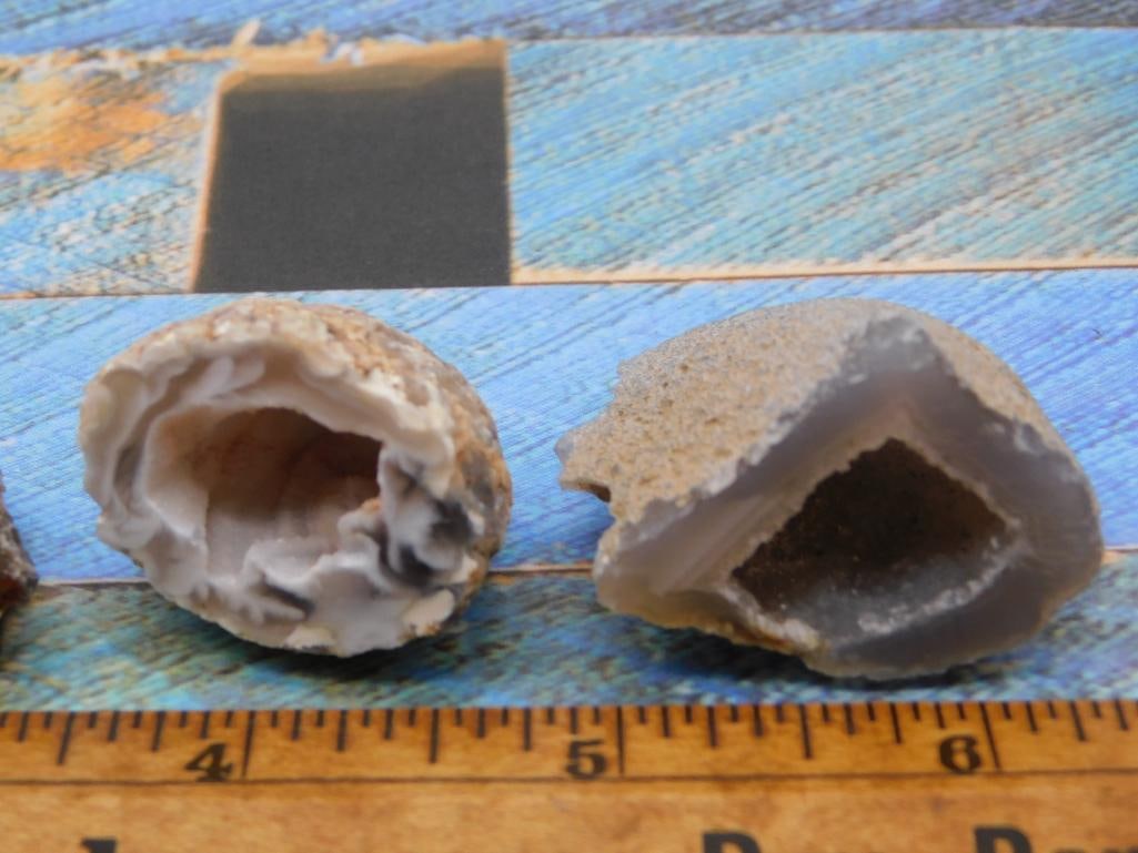 GEODE ROCK STONE LAPIDARY SPECIMEN - 4