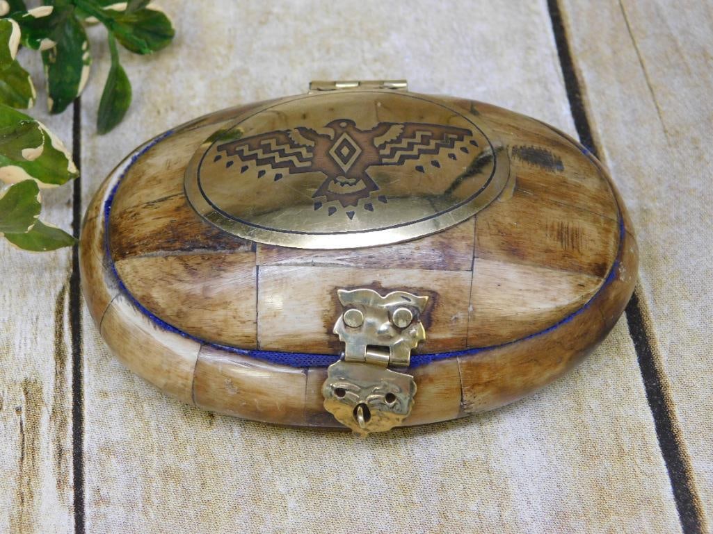 CARVED BONE TRINKET BOX ROCK STONE LAPIDARY SPECIMEN (1 of 3)