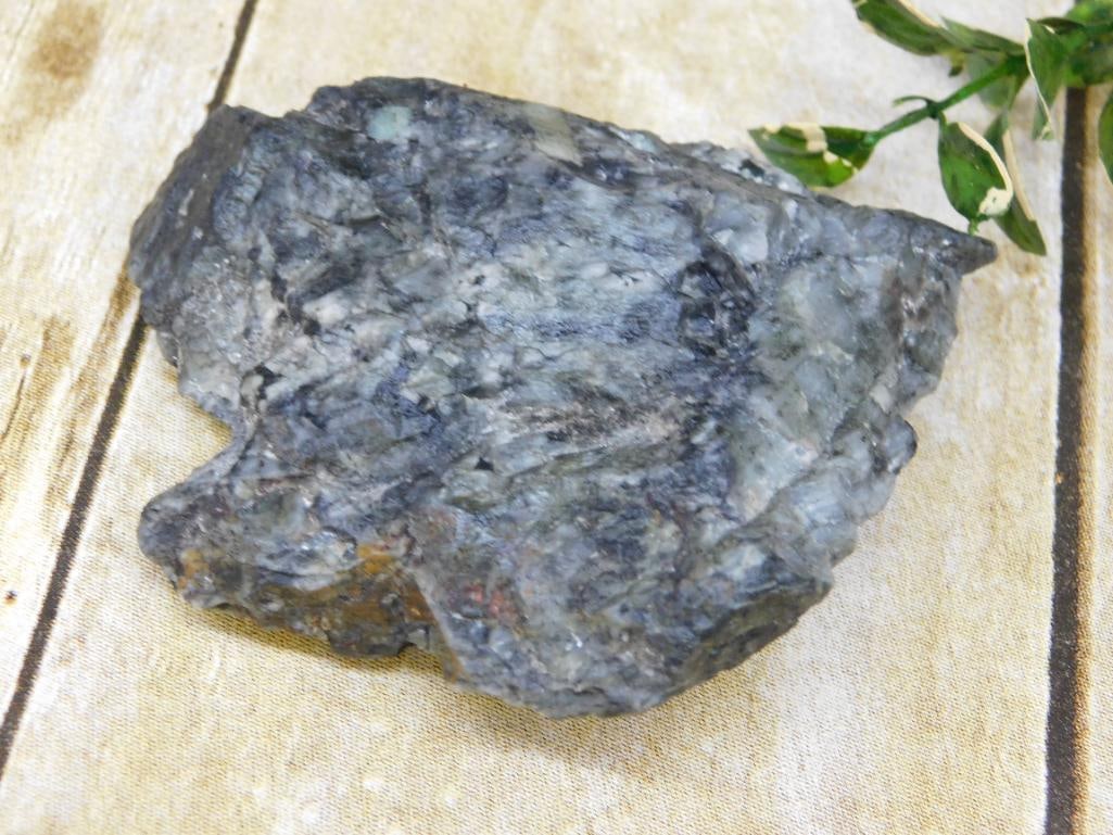 ROCK STONE LAPIDARY SPECIMEN (1 of 2)