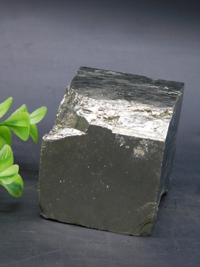 NATURAL FORMATION SPANISH PYRITE CUBE ROCK STONE LAPIDARY SPECIMEN (1 of 2)