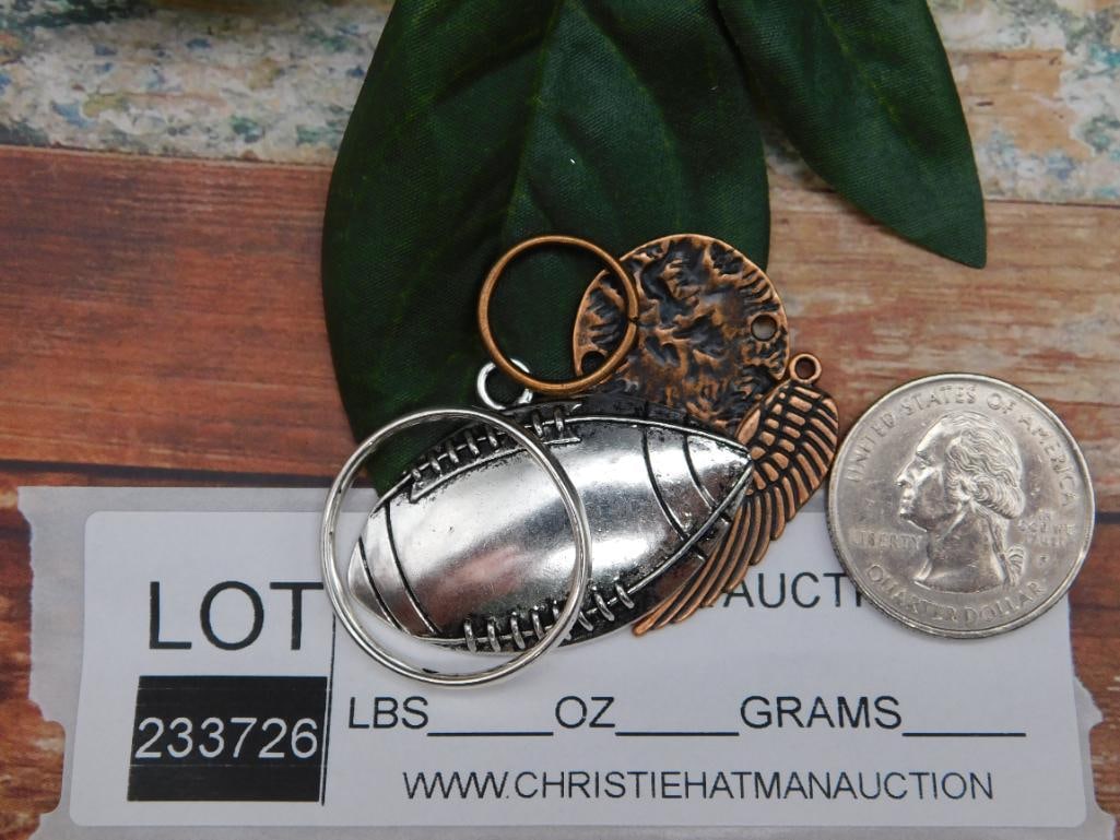 MIXED PENDANT LOT - 2