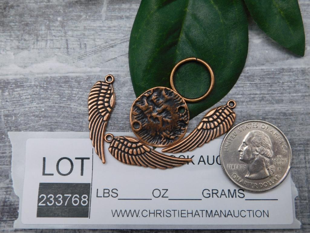 MIXED PENDANT LOT - 2